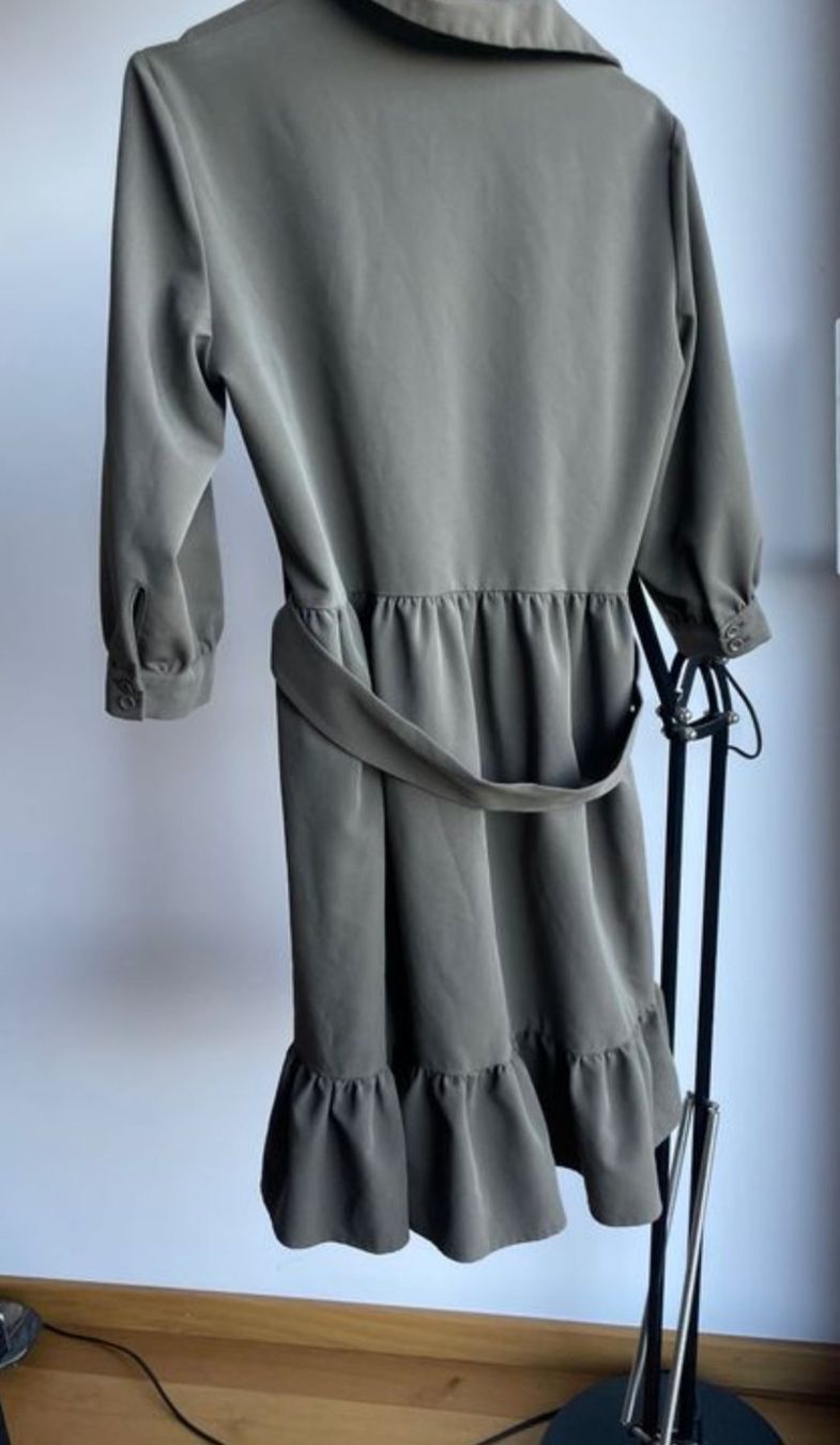 Vestiti: Stylish Olive Green Dress – Usato da Dübendorf venduto da LoRi-2026 1