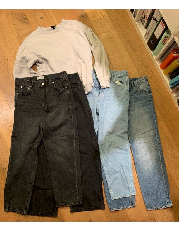 Lotti & Set di vestiti: Paket 4 Jeans 1 Pullover   EU44 – Usato da Sins venduto da Jswa75
