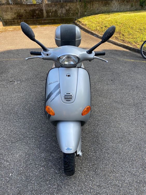 Vespa Roller 50ccm Gebrauchtnull