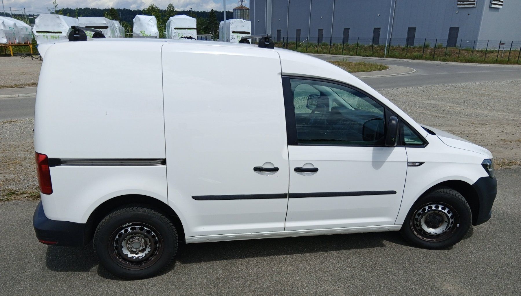 VW Veicoli commerciali: VW Caddy 4  1.2  Sortimo-Gestell / Scheckheftgepflegt – Usato da Rafz venduto da Ewaldino 5