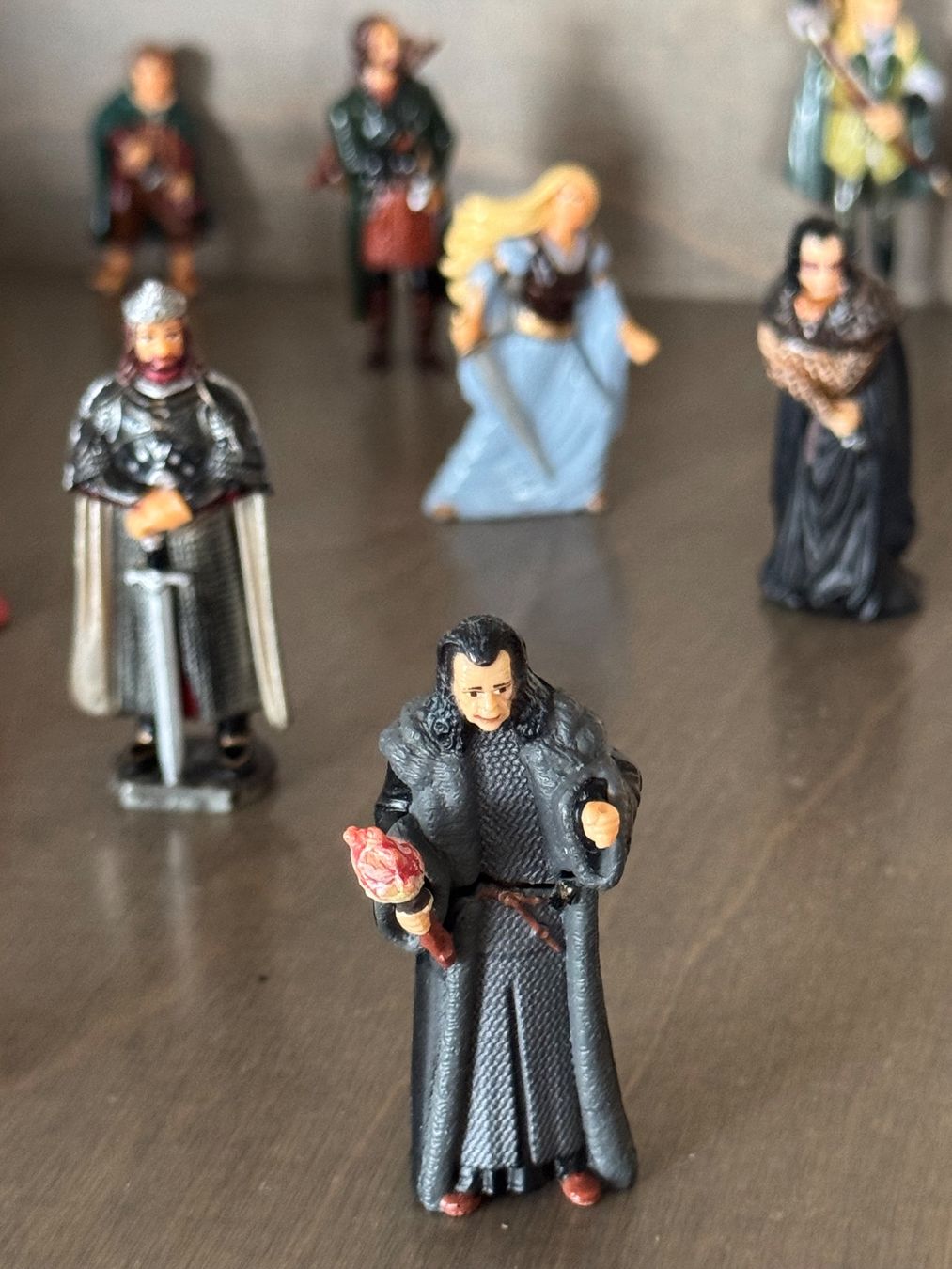 Statuette: 14 Herr der Ringe-Figuren – Usato da Zürich venduto da Octopus-275 2