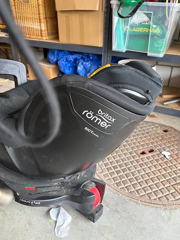 Britax Römer Seggiolini per auto: Römer Dualfix – Usato da Seedorf BE venduto da Biel88 1