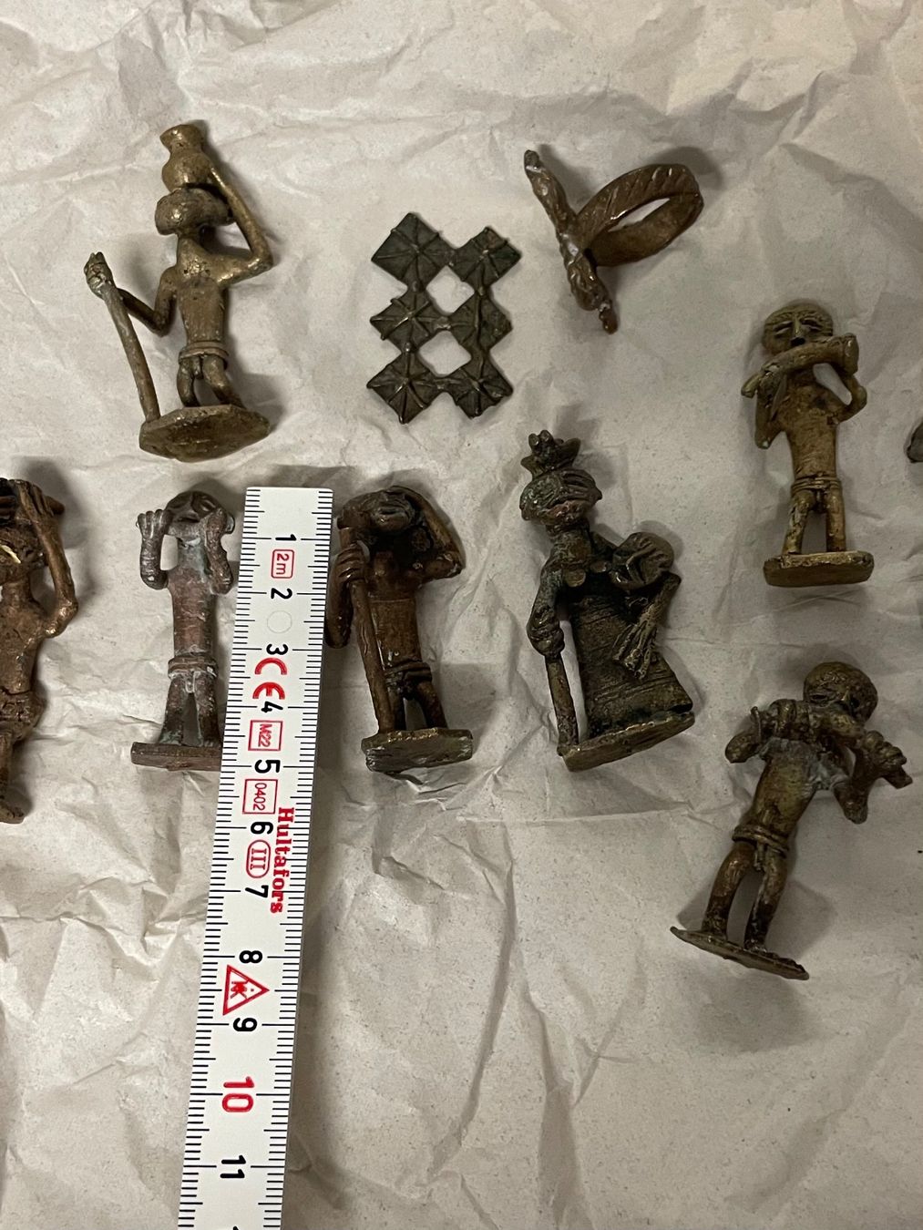Figuren: Kleine Figuren aus Messing – Gebraucht aus Schlieren von  4