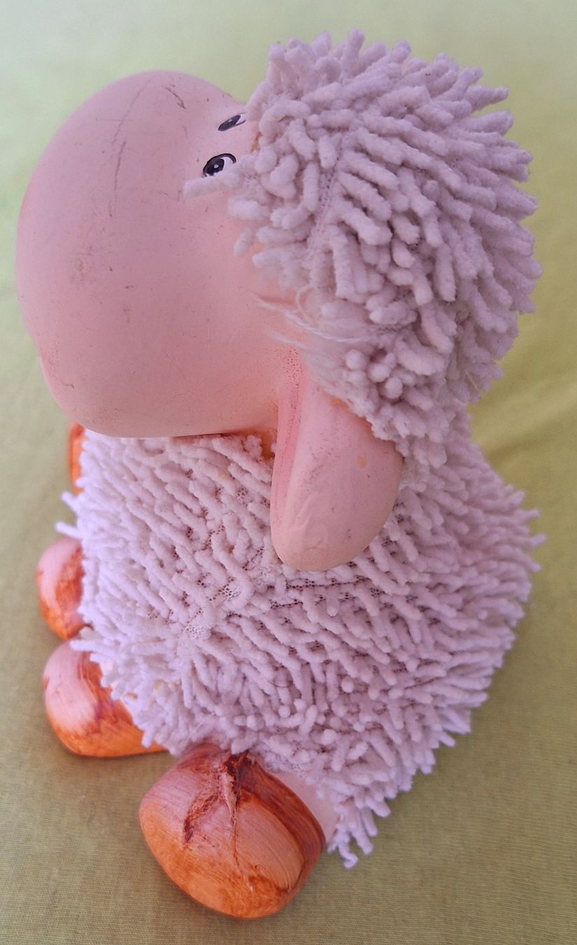 Figuren: Süsses Schaf aus Ton flauschig Deko Figur – Gebraucht aus Volketswil von nibin99 2