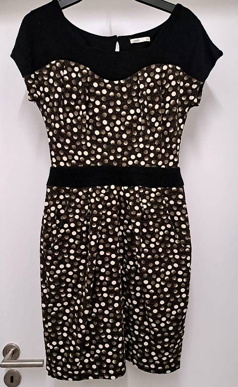 Vestiti: Kleid gemustert, schwarz beige, Grösse M – Nuovo (secondo la descrizione) da Zürich venduto da dan_2l5r