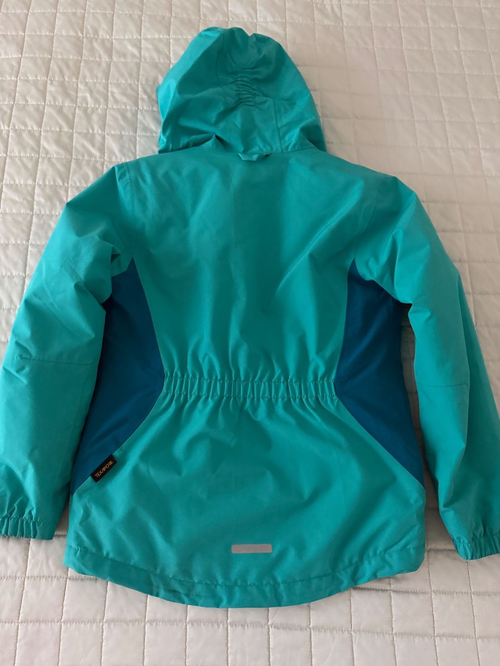 Jack Wolfskin Giacche & Cappotti: Jack Wolfskin Mädchen Jacke – Usato da Wädenswil venduto da Alice_style 1