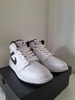 NIKE AIR JORDAN 1 MID (GS) WHITE BLACK GR. EUR 36,5