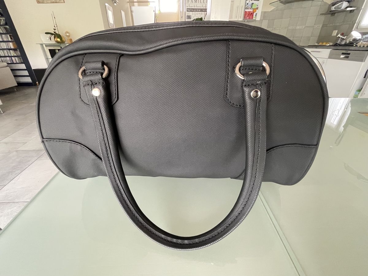 Lacoste Taschen für Damen: Sac bowling Lacoste noir NEW – Neu und originalverpackt aus Vuadens von Nina11 1