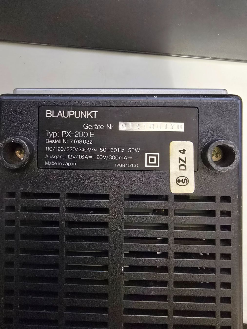 Blaupunkt Caricabatterie: Netzladegerät BLAUPUNKT Power Adapter PX-200E – Usato da Reinach AG venduto da softwareladen 4