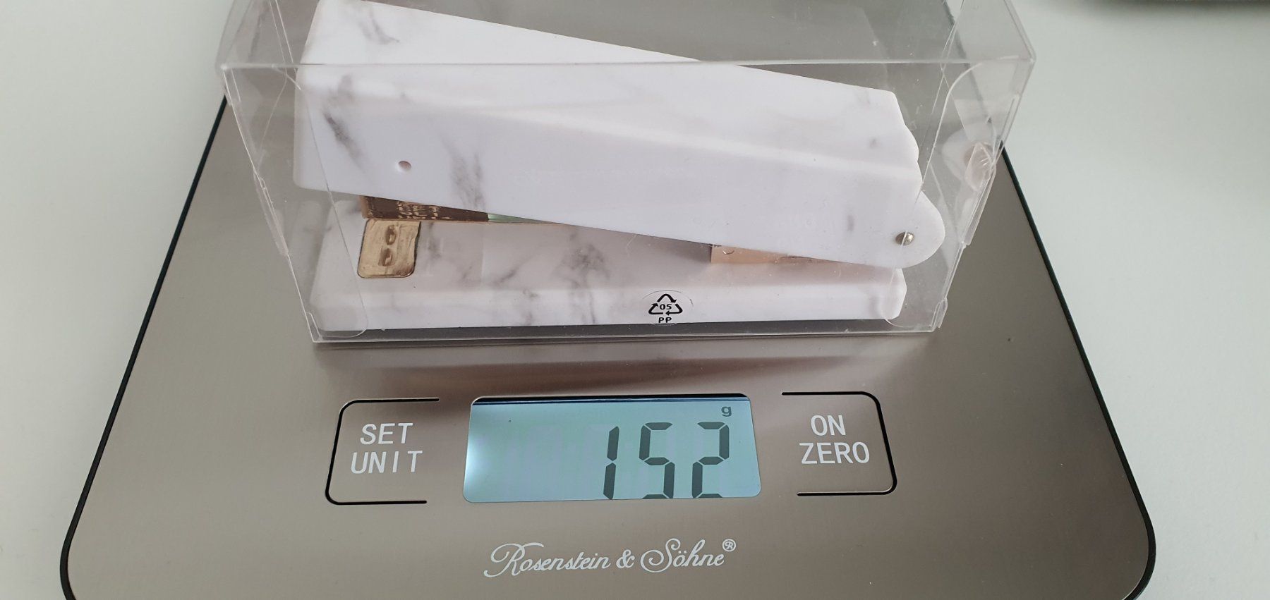 Tutti gli attrezzi: Heftklammergerät + Klebebandabroller Marmor-Rosegold-Optik – Nuovo e nell'imballaggio originale da Jona venduto da VivianPatrick 9