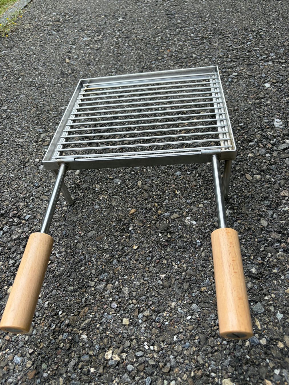 Grils: Kompaktgrill für Schwedenofen oder Cheminée – Neuf (Voir description) à Herrliberg par Buchenrain
