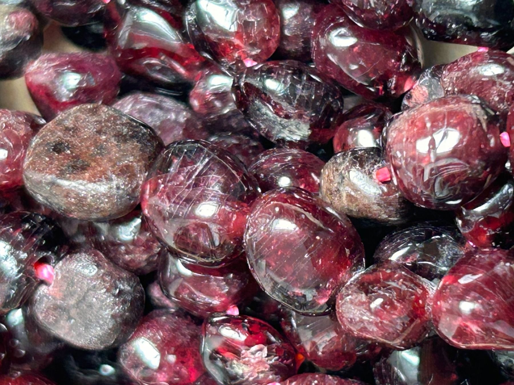 Pierres précieuses: Strang echte Granat Nuggets / stone 6-8 mm – Neuf avec emballage d'origine à Niederrohrdorf par Ytobi 1