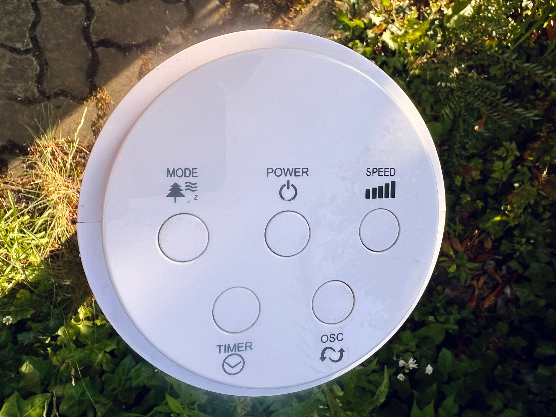 Ventilatori: Tower fan white in good condition – Usato da Zürich venduto da airmjx 2