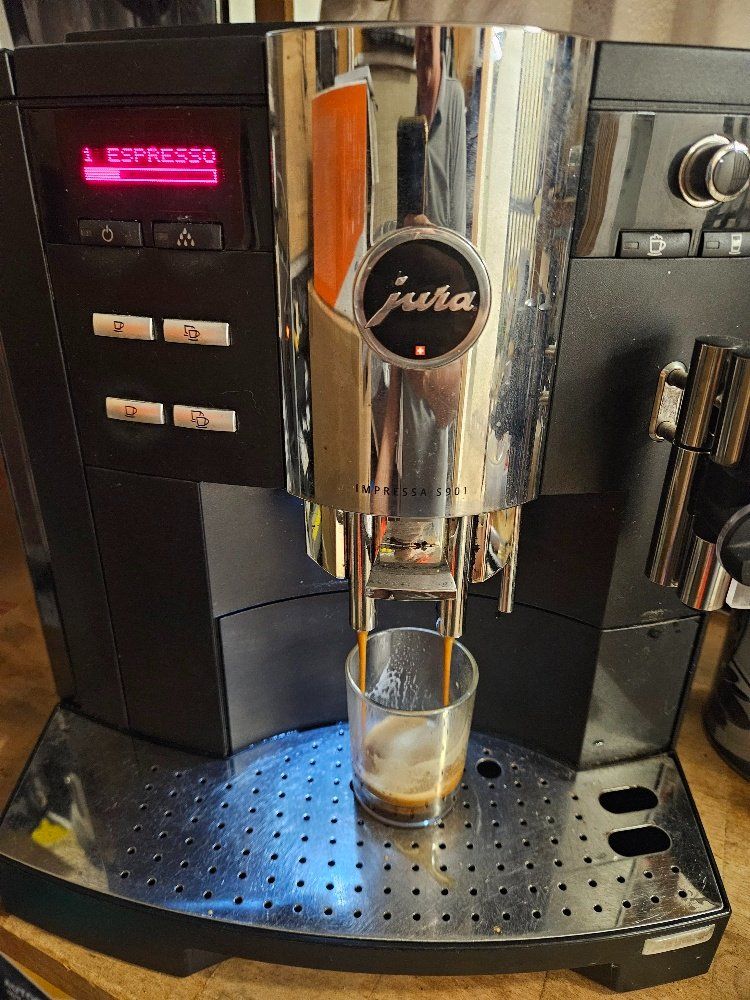 Jura Macchine per caffè & Macchine per espresso: Jura S901 OT – Usato da Zürich venduto da mimi_zh 5