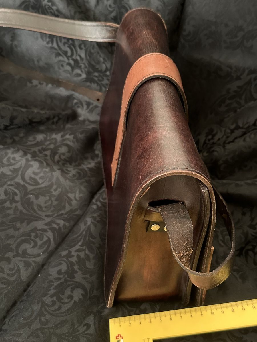 Taschen für Damen: Handgemachte Tasche aus Hartleder – Gebraucht aus Bern von Maria003 7