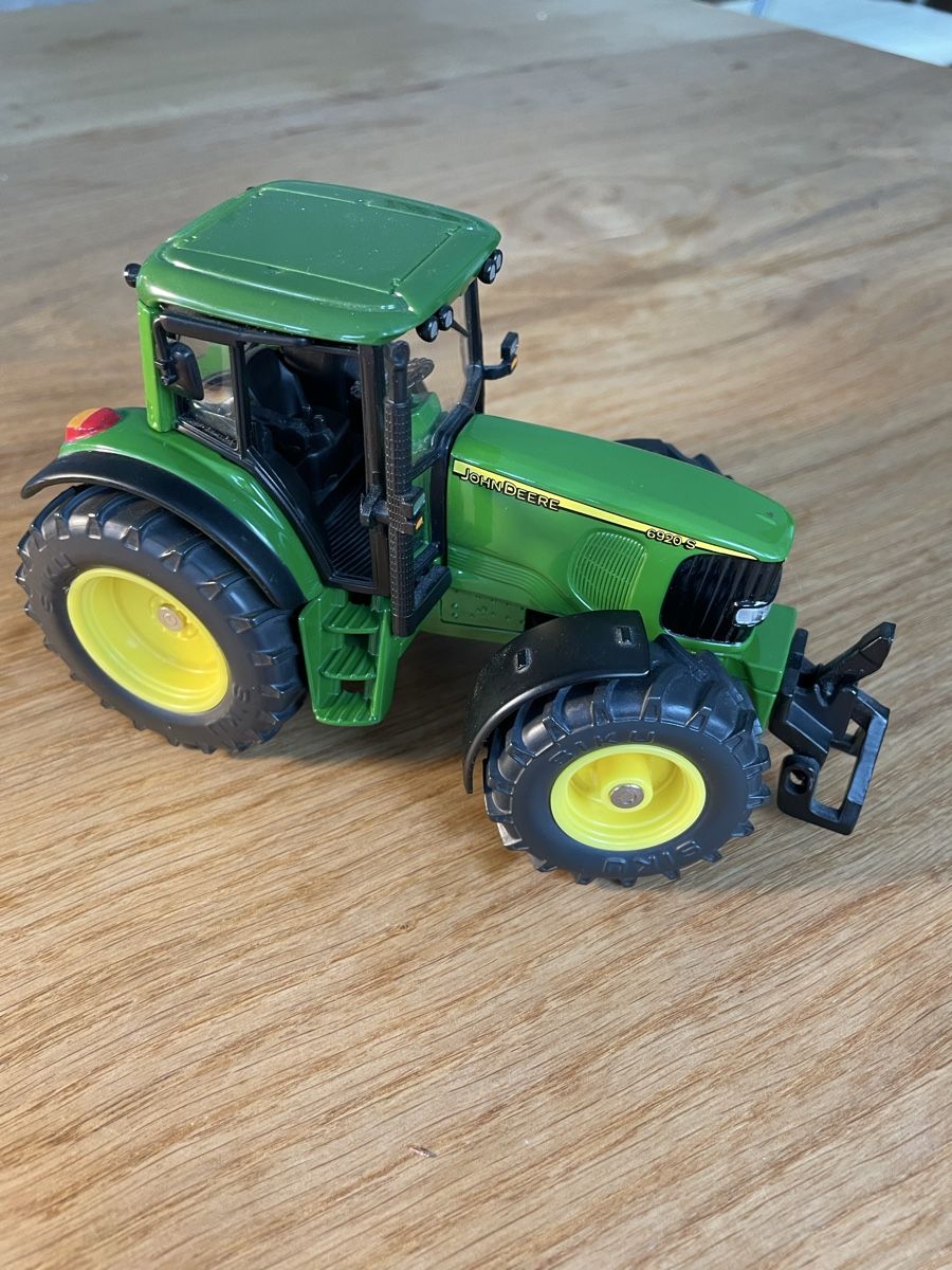 Siku Kit di modellismo & Modellini statici: Siku Traktor - John Deere 6920 S – Usato da Mollis venduto da Maxi2607 1