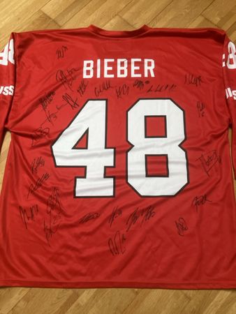 Original signiertes Eishockey-Dress von Bieber, XL!