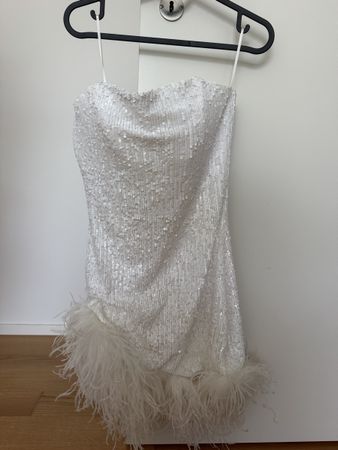 Kleid Pailletten Federn Weiss Grösse S neuwertig