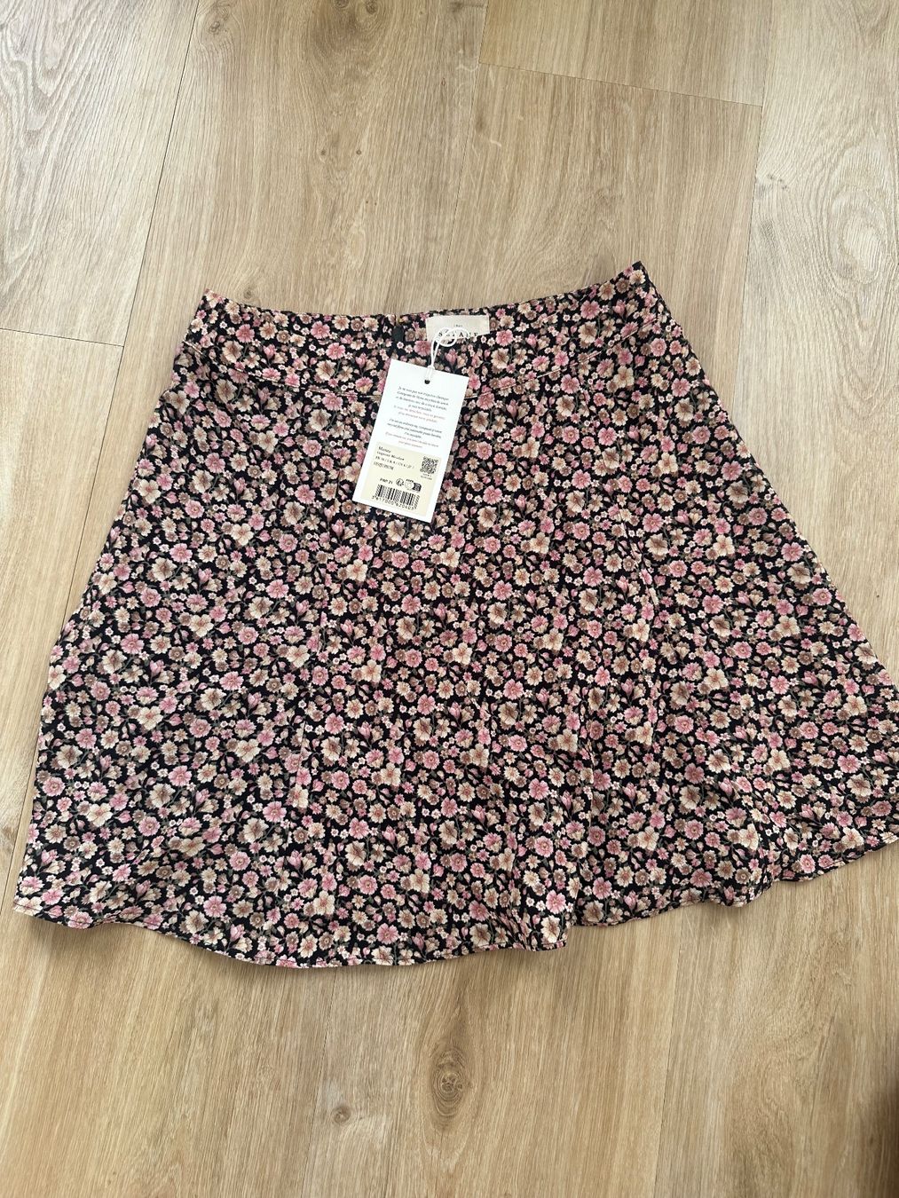 Sezane Röcke: MARIATA Skirt von Sézane – Neu und originalverpackt aus Einsiedeln von bet_6nlq 1