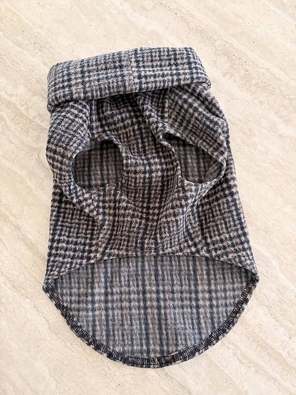 Vêtements: Hundepullover  – D'occasion à Oftringen par Ninavfen 1