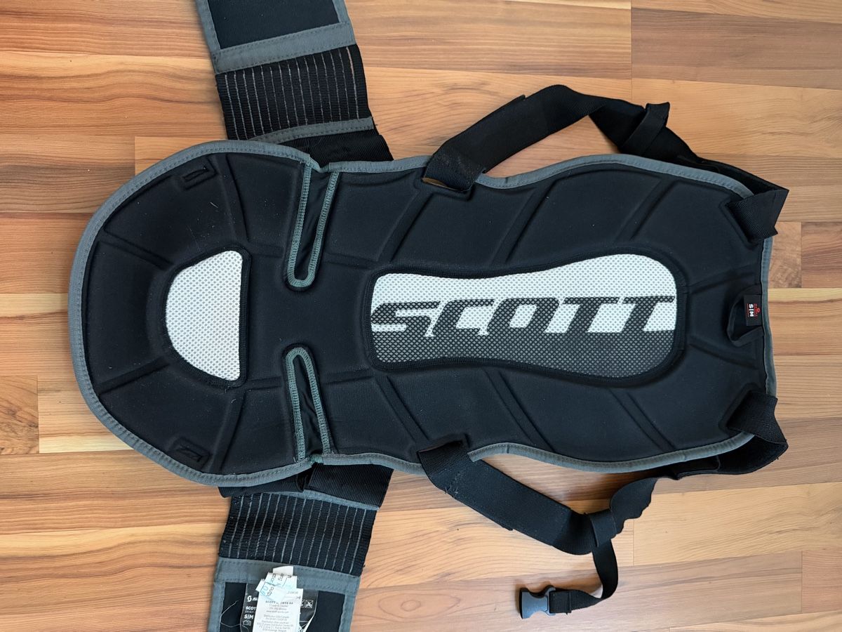 Protezioni & Imbottiture: Scott X-Active Back Protectors Schutzweste S/M Rückenprotekt – Usato da Säriswil venduto da lie_g82q 5