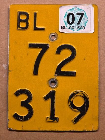 Sachs Schilder: Velonummer BL 2007 gelb Mofanummer Plaque Mofa – Gebraucht aus Schenkon von Uhu007