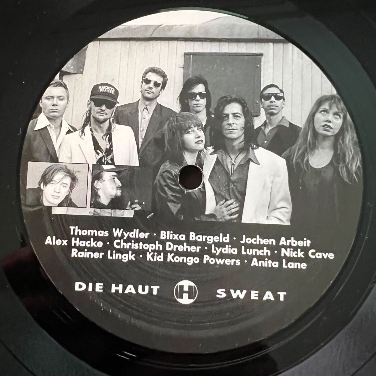 Schallplatten: Die Haut - Sweat / 1. D-Press. 1993 - Very nice Copy – Gebraucht aus Gais von soundcave57 1