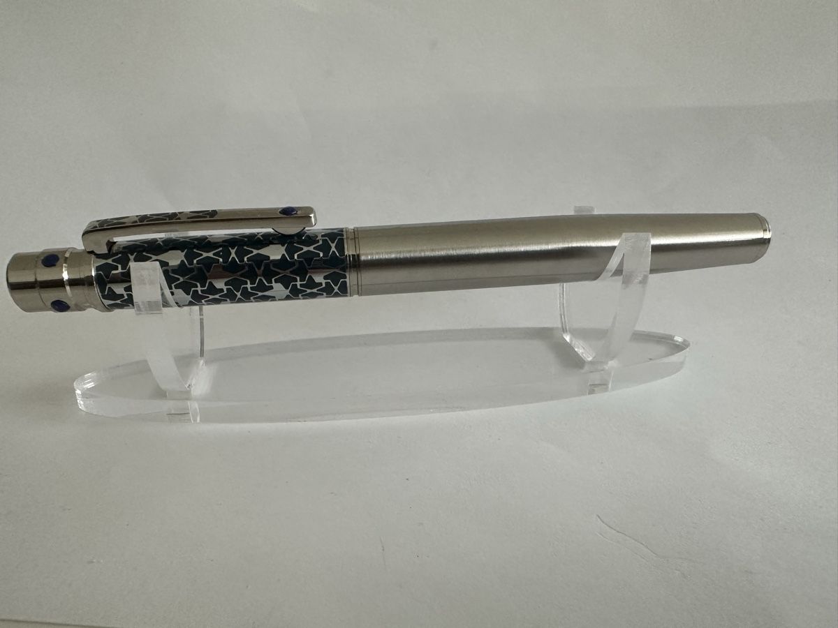 Penna & Evidenziatori: Rollerball mit Sternmuster silberfarben Neu – Nuovo e nell'imballaggio originale da Kloten venduto da digi-Galaxy 1