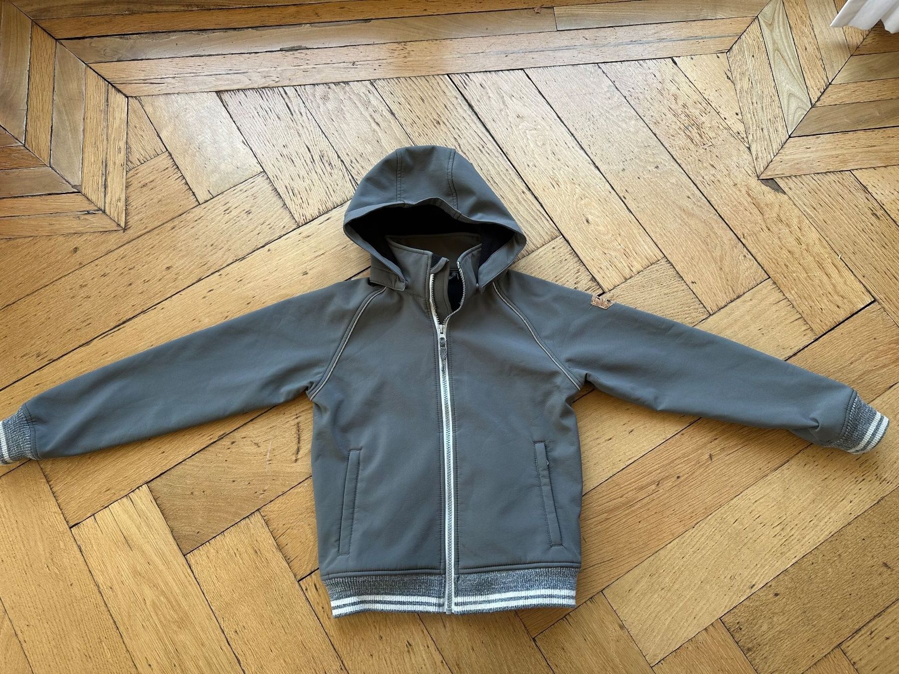 Name It Giacche & Cappotti: Jungen Softshelljacke Gr. 134 von Playtech by name it – Usato da Zuerich venduto da Tozde