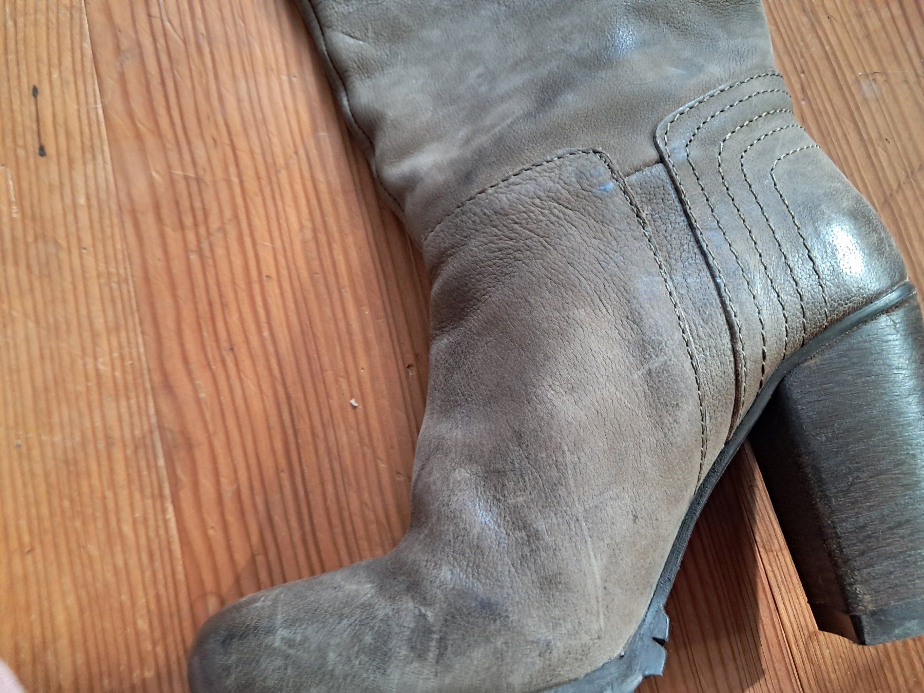 Damenschuhe: Lederstiefel (innen & aussen) . 37 . Taupe . – Gebraucht aus Leuggelbach von schmetterlings-fee 5