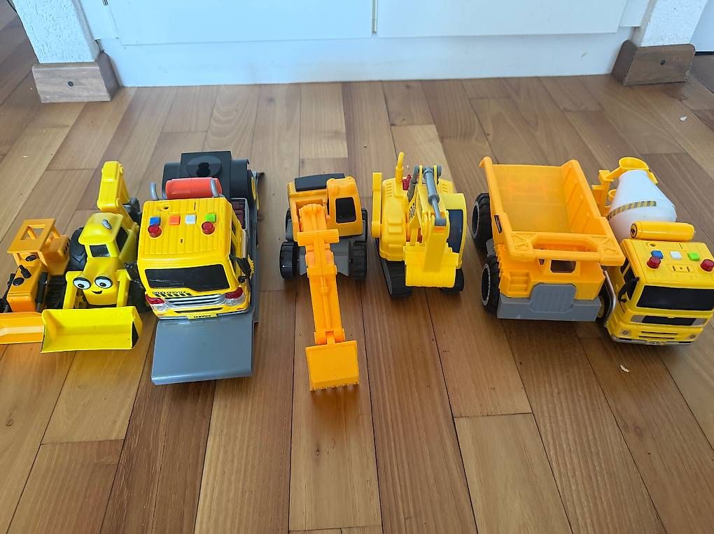 Jouets: Lots de jouets divers – D'occasion à Mont-sur-Lausanne par ani_xh5c 3
