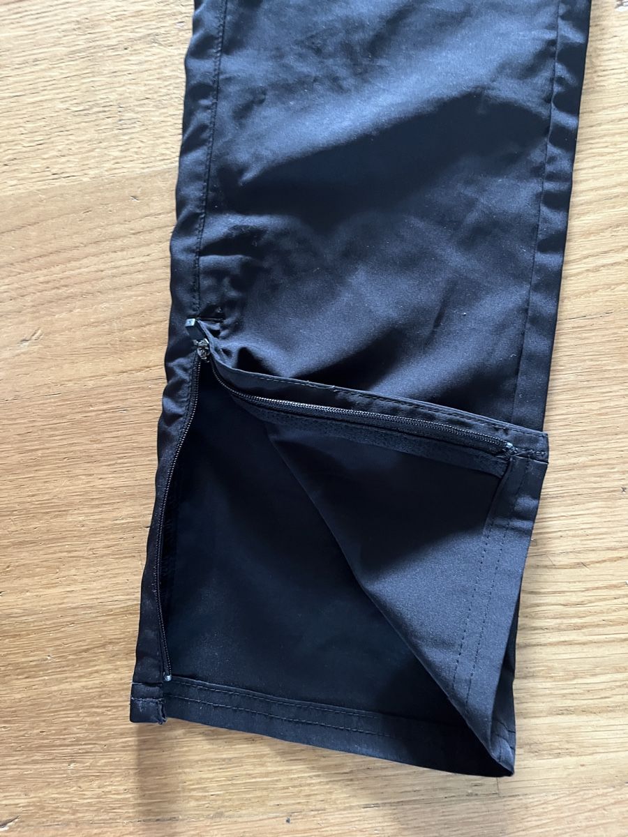 Head Pantaloni: Head leichte Trainingshose, Gr. 152, aus 1. Hand – Usato da Zürich venduto da MariaSusanne 2