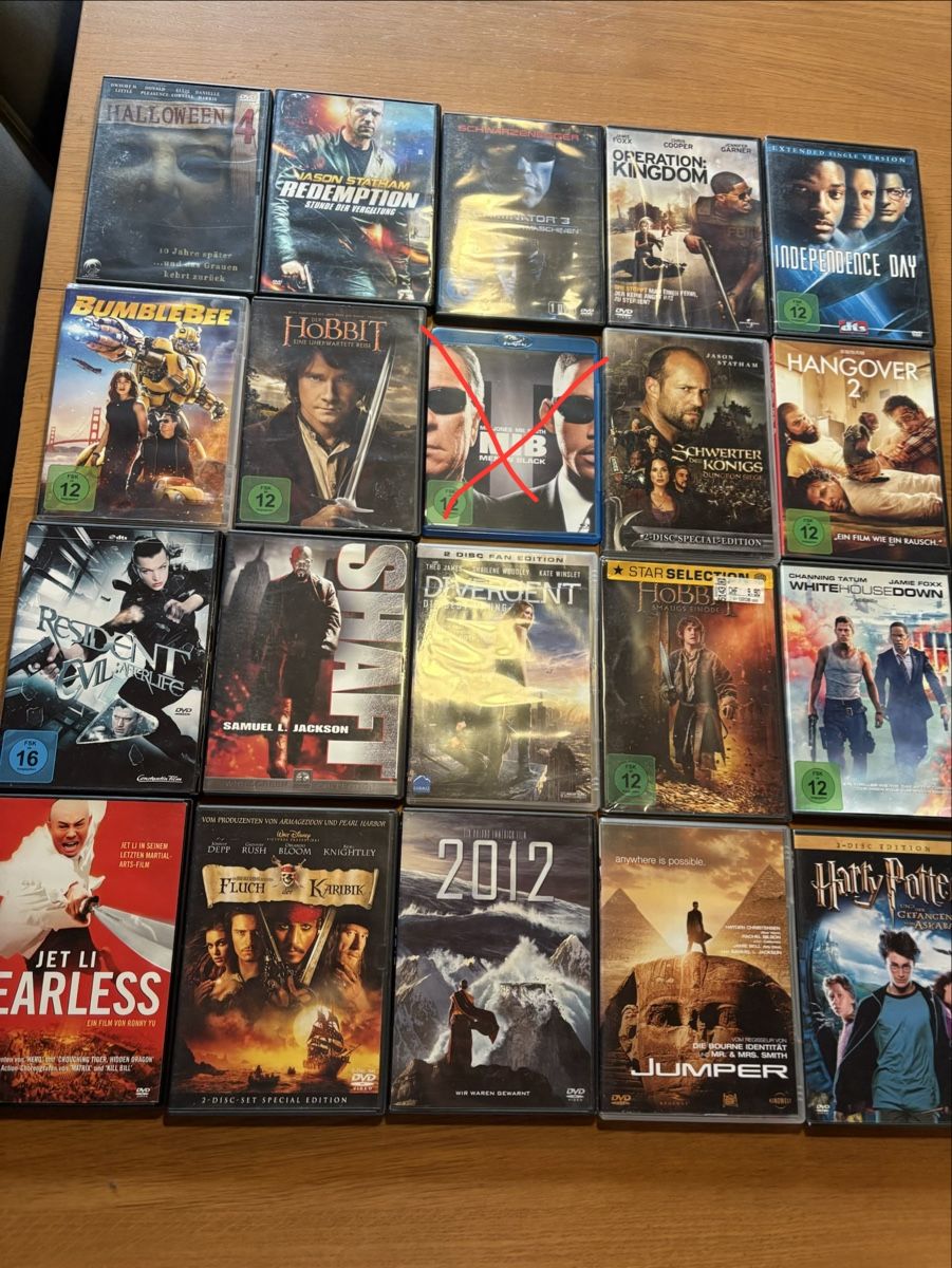Tutti i DVDs: Verschiedene DVDs Filme und Serien – Usato da Kleindietwil venduto da hof_ft8p 1