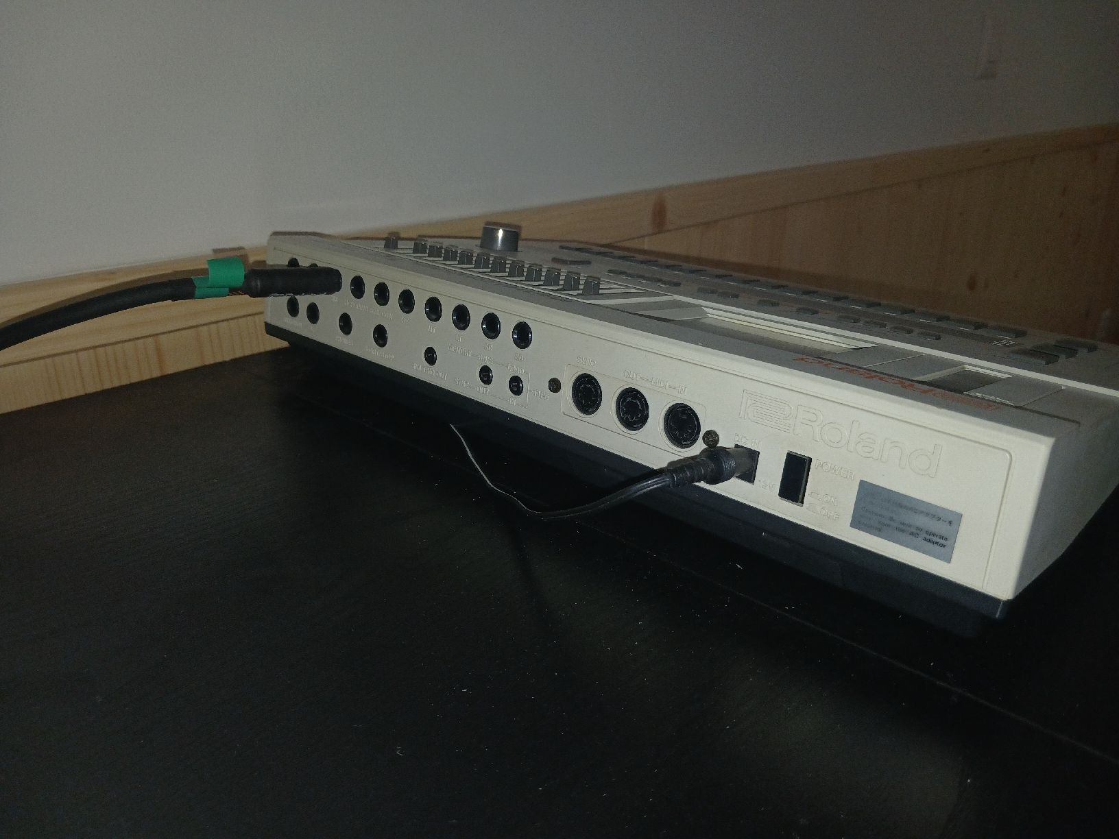 Roland Musikinstrumente: Roland TR-707 in great condition + power supply – Gebraucht aus Vissoie von luc_6yls 1