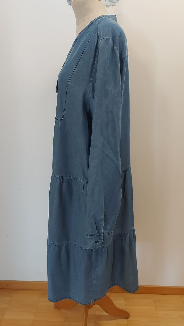 Vestiti: Kleid Jeanskleid, Grösse 42 – Usato da Oberengstringen venduto da PaolaDe 1