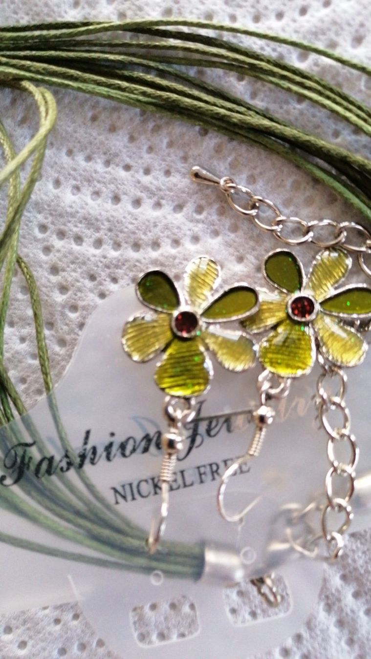 Altri gioielli: Schöner Modeschmuck Kette und Ohrhänger – Nuovo (secondo la descrizione) da Grächen venduto da Hel7890 1