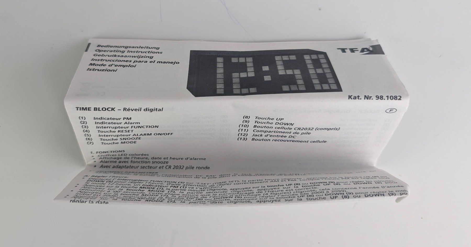 Sveglie: Uhr mit Wecker inkl. Verpackung, wie neu – Nuovo (secondo la descrizione) da Zürich venduto da 1.Simon 6