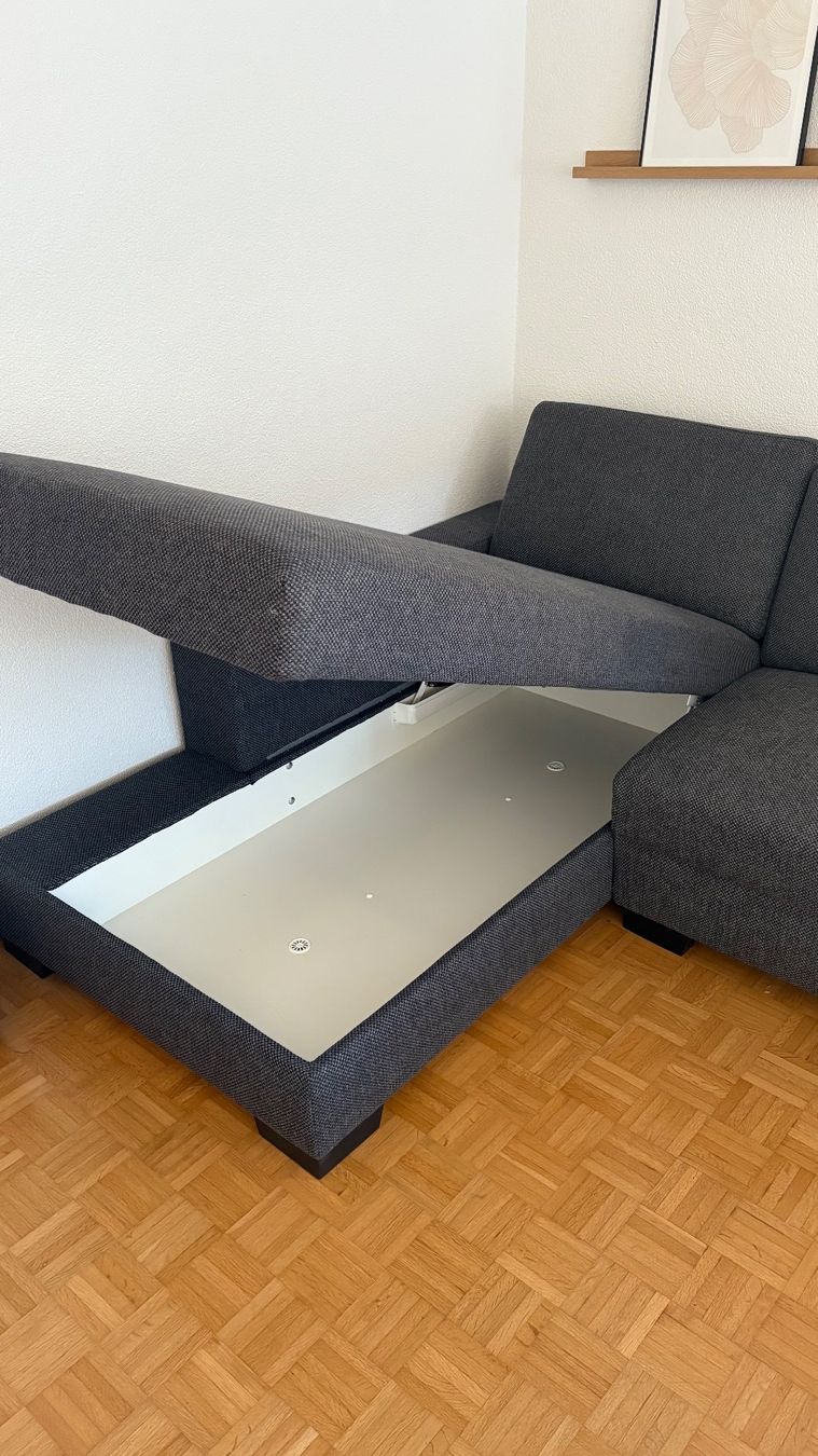 Divani: Ecksofa dunkelgrau mit Stauraum – Usato da Jona venduto da car_92gk 2