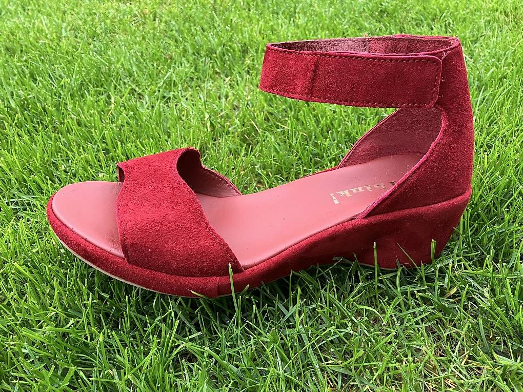 Scarpe da donna: Think! Wedsch Riemchensandale Gr.37 – Usato da Lyss venduto da stubenwagen 1