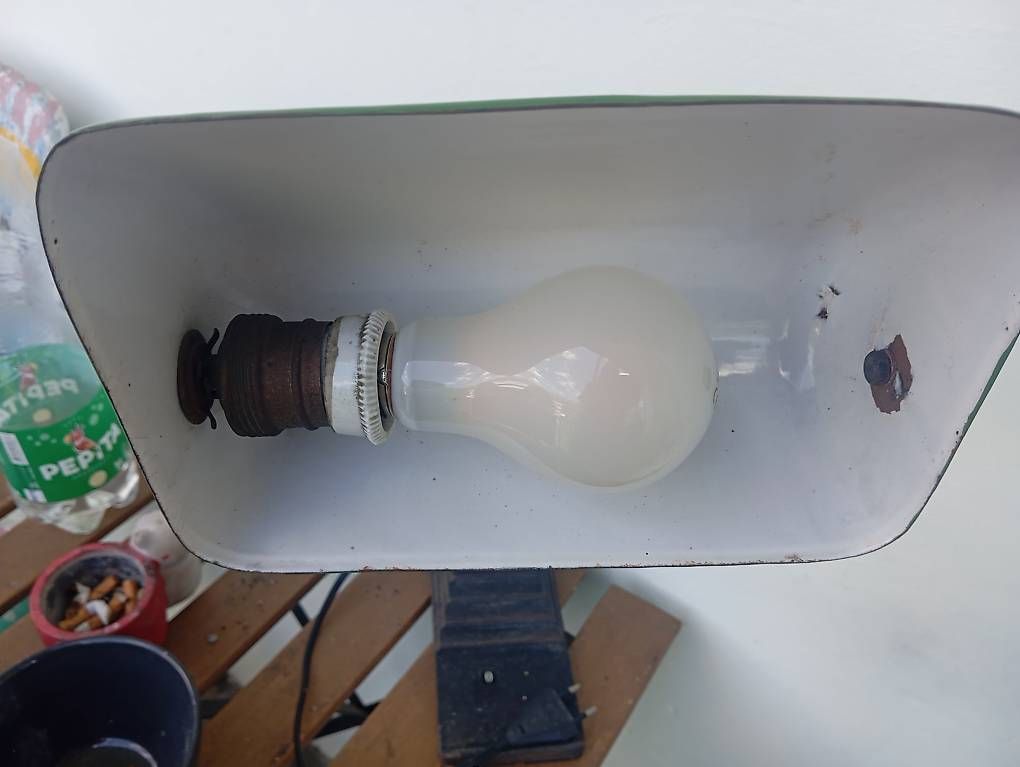 Lampade: 20 er Jahr Bürolampe – Usato da Basel venduto da Petergunn 2