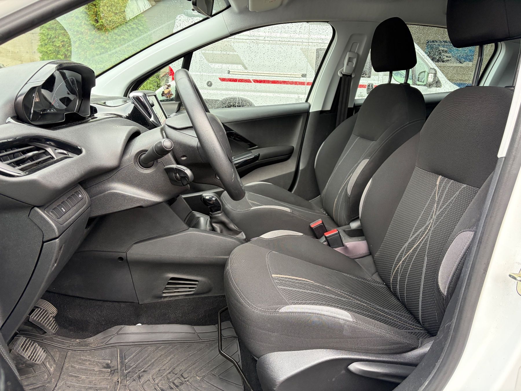 Peugeot Autos: Peugeot 208 1.2 PureTech Access – Gebraucht aus Bern von Garage-Blunier-AG 6