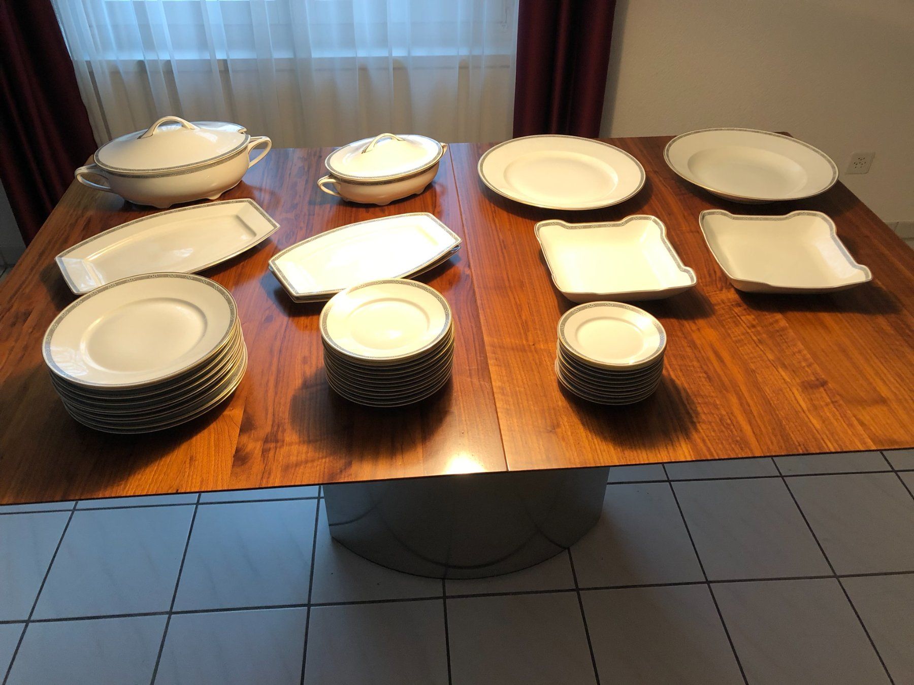 Rosenthal Geschirr: Geschirrset Rosenthal Botticelli mit Goldrand – Gebraucht aus Zürich von