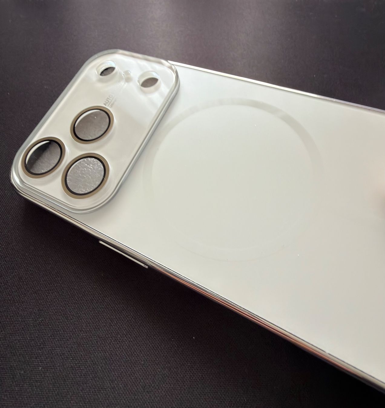 Apple Cover & Protezioni schermo: Apple iPhone 17 Pro Hülle mit MagSafe – Nuovo (secondo la descrizione) da Stäfa venduto da x-mac 2