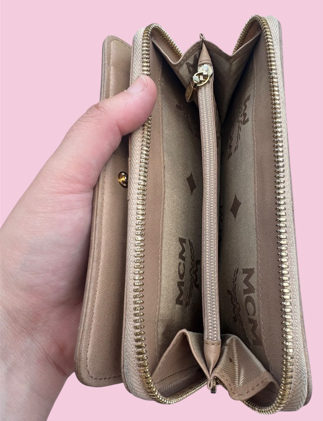 Mcm Portamonete: MCM Geldbörse Damen – Usato da Pfeffingen venduto da Mrs_Meltingpot22 6