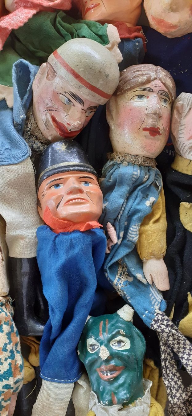 Giocattoli: Antike Kasperlefiguren - Lot – Usato da Mörschwil venduto da antiksalon 2