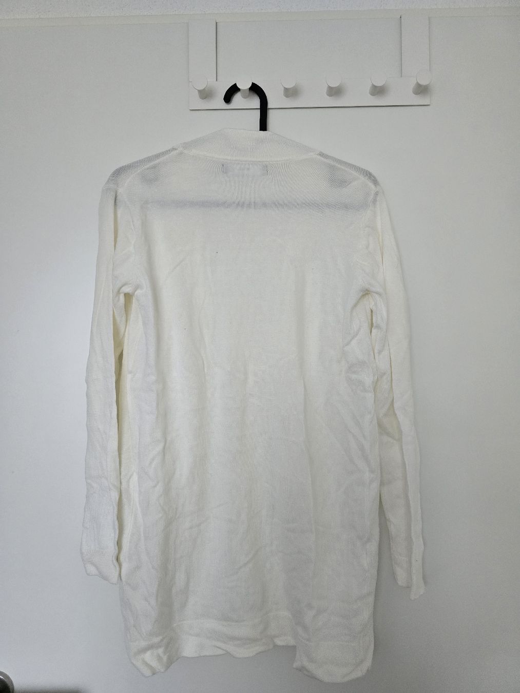 Mango Jacken: Strickjacke von Mango Gr. XS, weiss – Gebraucht aus Lenzburg von Lavendercupcake 1