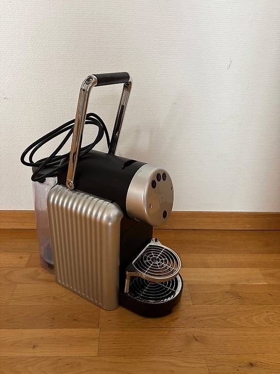 Kaffeemaschinen & Espressomaschinen: Nespresso Zenius Kaffeemaschine  – Gebraucht aus Wil SG von bea_f87f 3