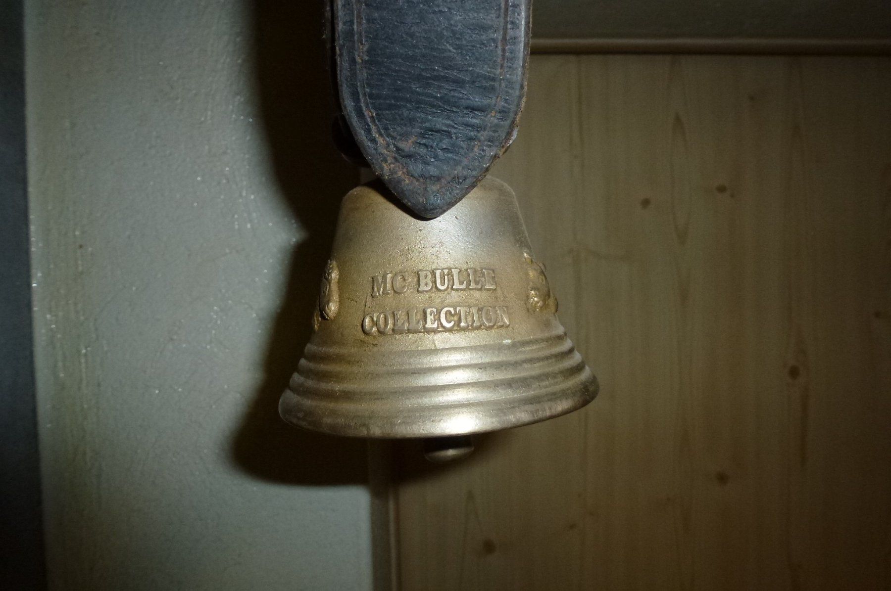 Campanacci mucche: Glocke – Usato da Bürglen UR venduto da daisyxy5 1