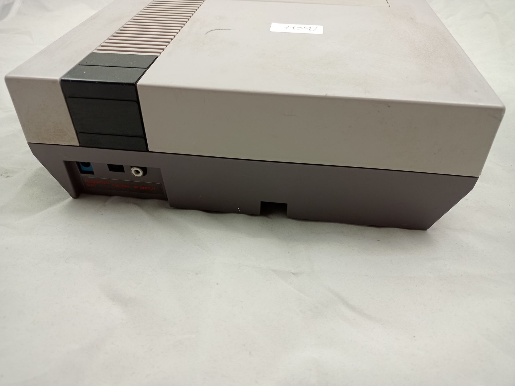 Consoles: Nintendo NES Konsole Defekt – D'occasion à Buchs AG par SellAndBuyX 9