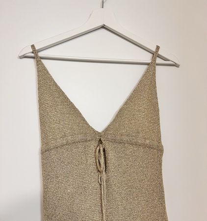 Sommerliches, goldenes Maxikleid mit Schlitz, Grösse S